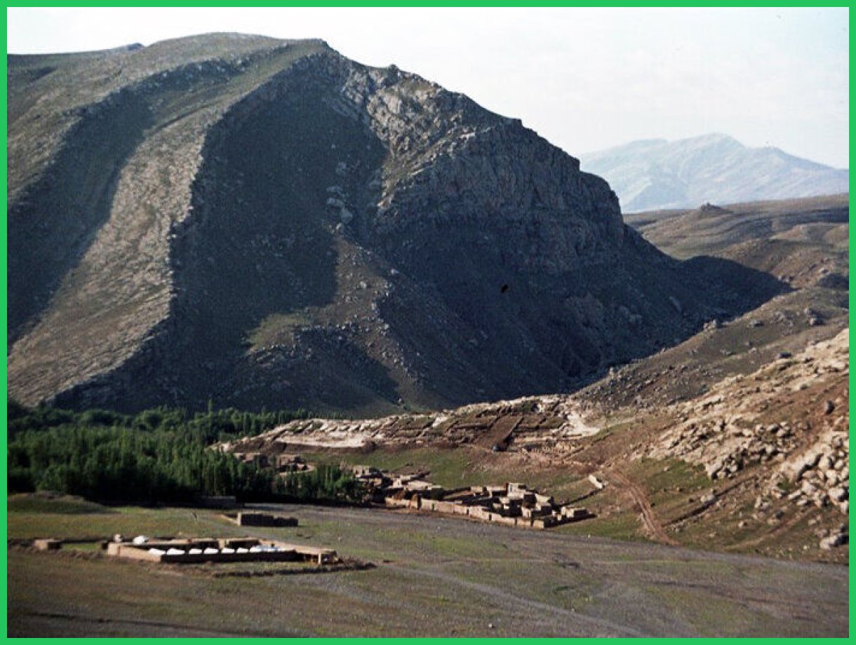 روی باز  قلعه بسطام برای گردشگران داخلی و خارجی