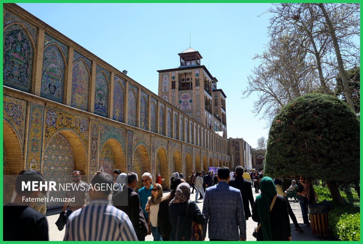 میراث فرهنگی مجوز ساختمان تجاری کنار کاخ گلستان را داده بود