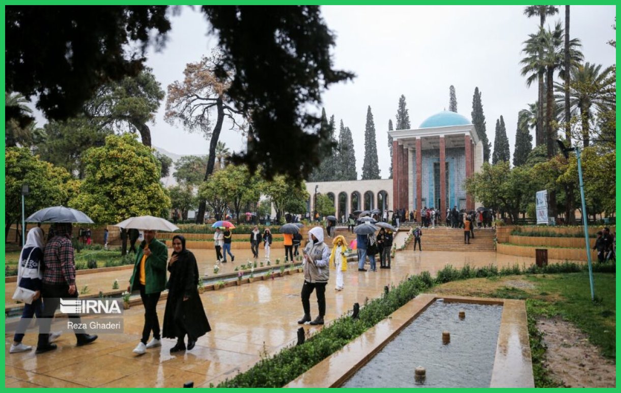 جریان آب در آرامگاه استاد سخن؛ حوض ماهی چگونه احیا می‌شود؟