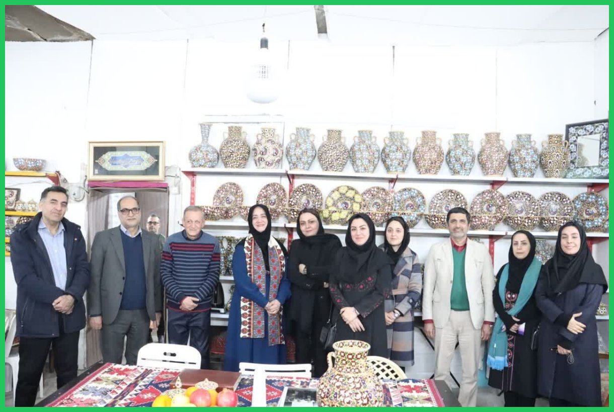 تاکید بر راهبرد «تولید تا فروش» برای رونق صنایع دستی