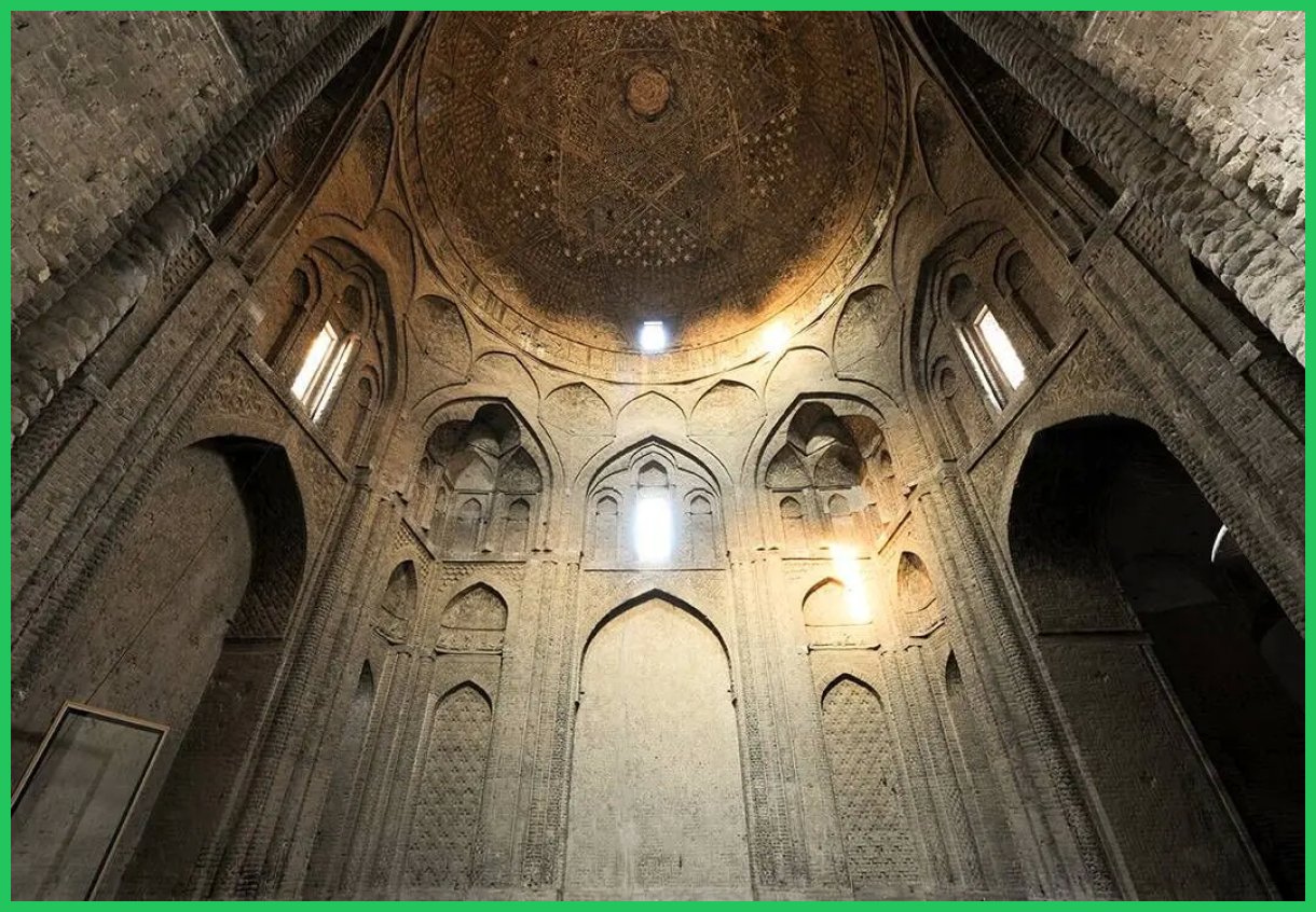 نخستین مسجد ‌جهان اسلام در وضعیت هشدار!/ اصفهان در انتظار تصمیمِ تهران